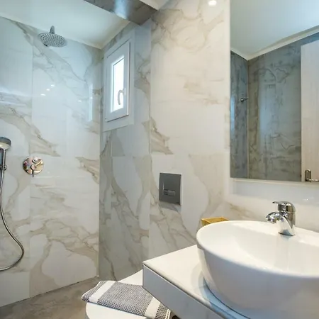 Estian Deluxe Apartment
