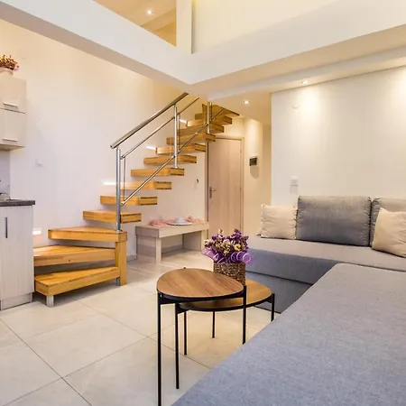 Daire Estian Deluxe *